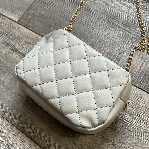 Gray Quilted Gold Chain Strap Mini Bag - Picture 12 of 13